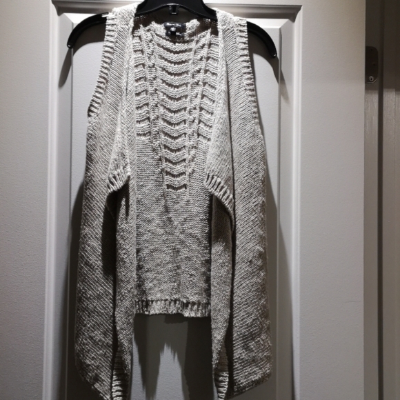 Massimo Dutti cotton-linen knit drape front vest - Picture 1 of 9